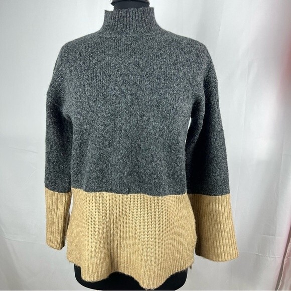 Michael Kors Women's Dark Camel sweater - Picture 1 of 14